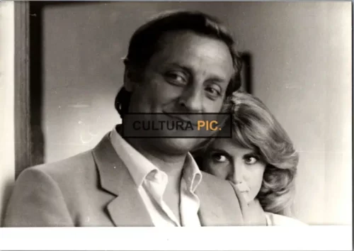 Vintage Original B&W Photo, Catherine Alric and Bruno Cremer in "La puce et le privé" Directed and Written by Roger Kay - 1981