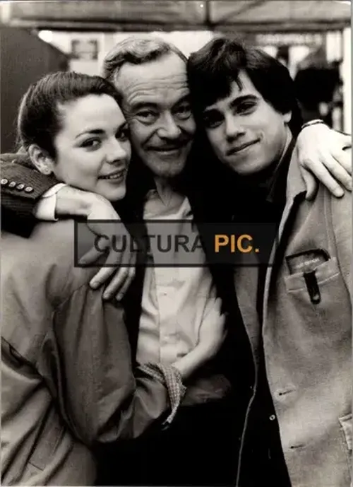 Vintage Original B&W Photo, 1980 Press Photo Jack Lemmon with Robby Benson and Kim Cattrall in "Tribute"