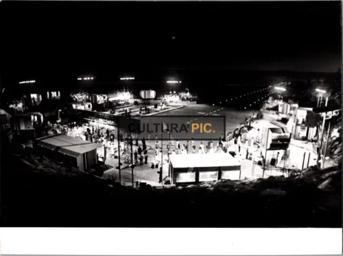 Vintage Original B&W Photo, Richard's Dreyfuss Movie "Close Encounters of the Third Kind" Directed by: Steven Spielberg - 1977