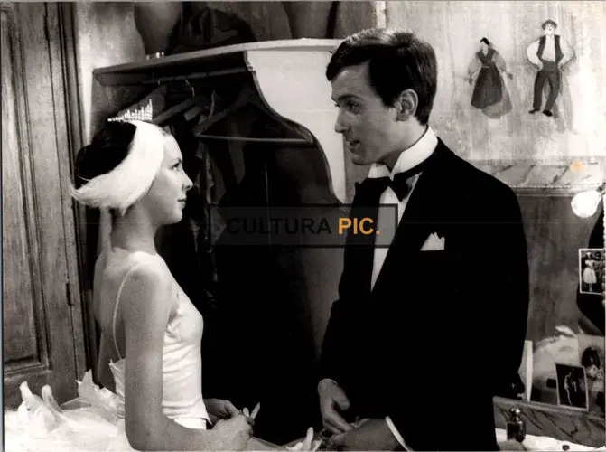 Vintage Original B&W Photo, Valerie Jeannet and Alain Marcel in "Gloria" Directed by Claude Autant-Lara - 1977