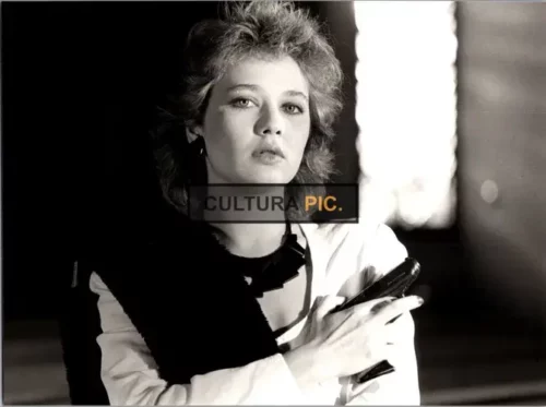 Vintage Original B&W Photo, Gillian Anderson Portrays Agent Dana Scully in a TV series "The X-Files" by Chris Carter - 1993