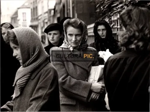 Vintage Original B&W Photo, Marie-Christine Barrault  in "Cousin Cousine" by Jean-Charles Tacchela - 1975