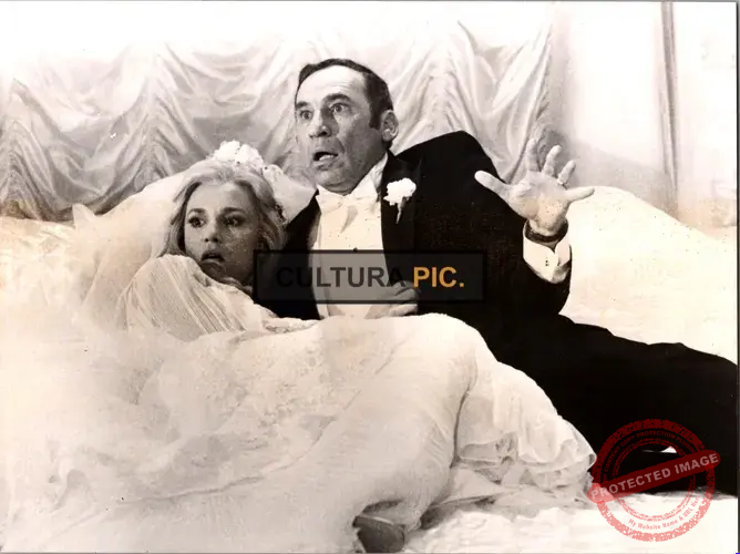 Vintage Original B&W Photo, Mel Brooks and Madeline Kahn in the Film "High Anxiety" in 1977 Directed by: Mel Brooks