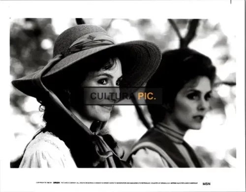 Vintage Original B&W Photo, Mary Steenburgen and Julie Hagerty in 'A Midsummer Night's Sex Comedy' by Woody Allen - 1982