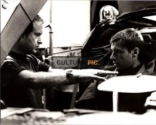 Vintage Original B&W Photo, Ridley Scott and Harrison Ford on the set of the movie "Blade Runner" directed by Ridley Scott - 1982