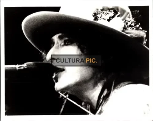 Vintage Original B&W Photo, Bob Dylan as "Renaldo" in the Film "Renaldo and Clara" directed by Bob Dylan - 1978