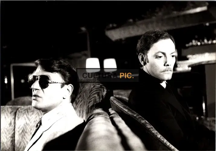 Vintage Original B&W Photo, Patrick Dewaere and Jean-Pierre Kalfon in "Mille Milliards de Dollars" by Henri Verneuil - 1982