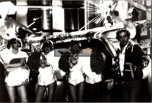 Vintage Original B&W Photo, the Movie Scene of "Je te tiens, tu me tiens par la barbichette" by Jean Yanne - 1979
