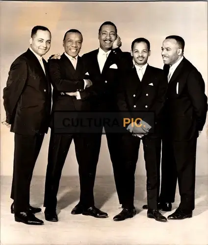 Vintage Original B&W Photo, an American Vocal Group Named "The Dubs"