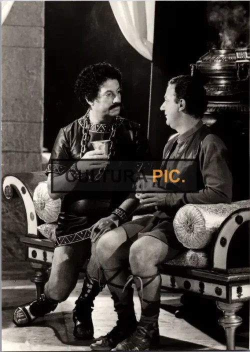 Vintage Original B&W Photo, Coluche and Michel Serrault in "Deux heures moins le quart avant Jésus-Christ" by Jean Yanne - 1982