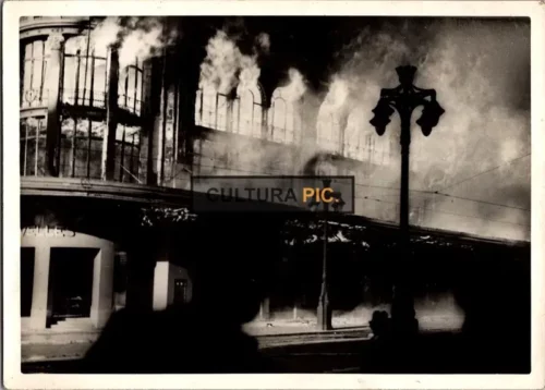 Vintage Original B&W Photo, Gallerie Lafayette in Marseille Cannebière Burning Down in 1938