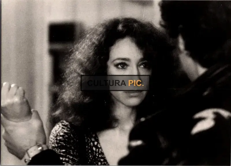 Vintage Original B&W Photo, Marisa Berenson in "L'arbalète" by Sergio Gobbi - 1984