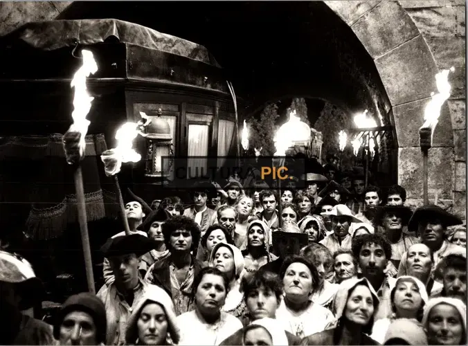 Vintage Original B&W Photo, ritual assasination scene of "That Night in Varennes" in 1982