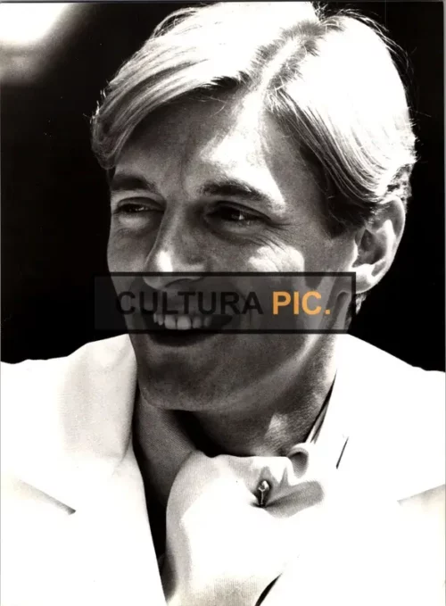 Vintage Original B&W Photo, Nigel Havers in "Chariots of Fire" by Hugh Hudson - 1981