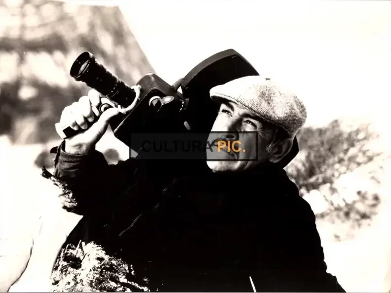 Vintage Original B&W Photo, Sean Connery in "Wrong Is Right" by Richard Brooks - 1982