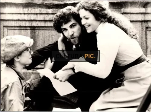 Vintage Original B&W Photo, Amy Irving and Mandy Patinkin on Set in "Yentl" by Barbra Streisand - 1983