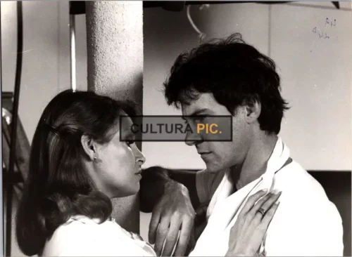 Vintage Original B&W Photo, Raquel Welch and Harvey Keitel in "Mother, Jugs & Speed" by Peter Yates - 1976