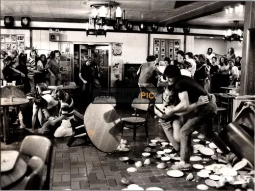 Vintage Original B&W Photo, a Scene in "Breaking Away" by Peter Yates - 1979