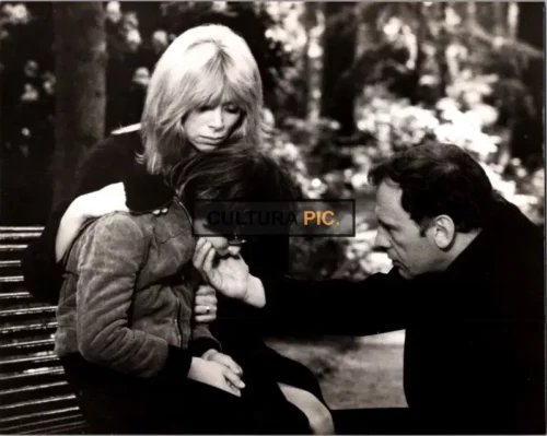 Vintage Original B&W Photo, Jean-Louis Trintignant, Mireille Darc and Richard Constantini in "Les passagers" by Serge Leroy - 1977