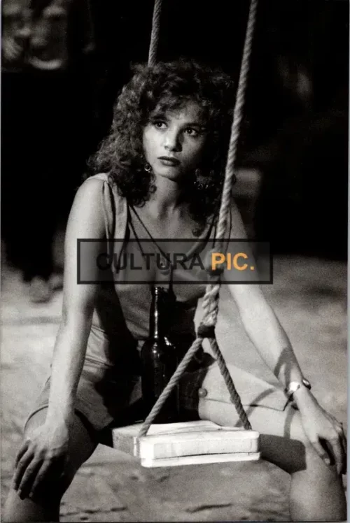 Vintage Original B&W Photo, Victoria Abril in "La lune dans le caniveau" by Jean-Jacques Beineix - 1983