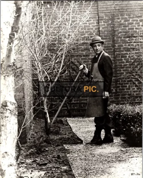Vintage Original B&W Photo, Peter Sellers  in "being There" by Hal Ashby - 1979