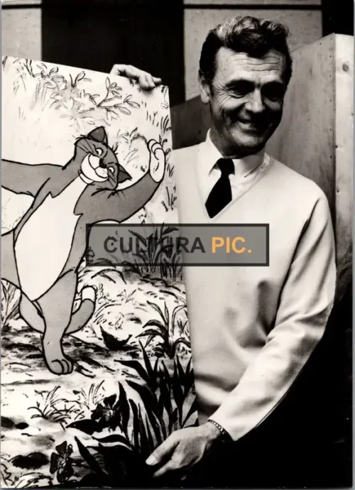 Vintage Original B&W Photo, O'Malley "The Aristocats" with Wolfgang Reitherman - 1970