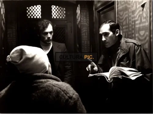Vintage Original B&W Photo, Alain Corneau directs Patrick Dewaere on Set in "Serie noire" by Alain Corneau - 1979
