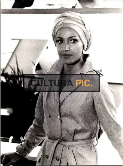 Vintage Original B&W Photo, Françoise Fabian in "Les voraces" by Sergio Gobbi - 1973