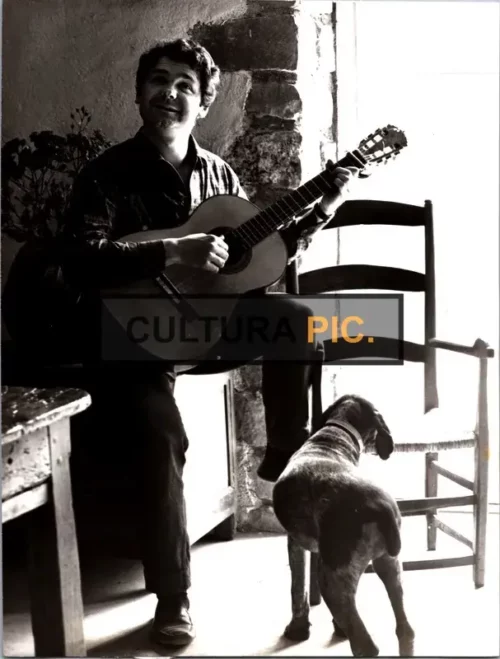 Vintage Original B&W Photo, Pierre Perret, French singer and composer - 1965