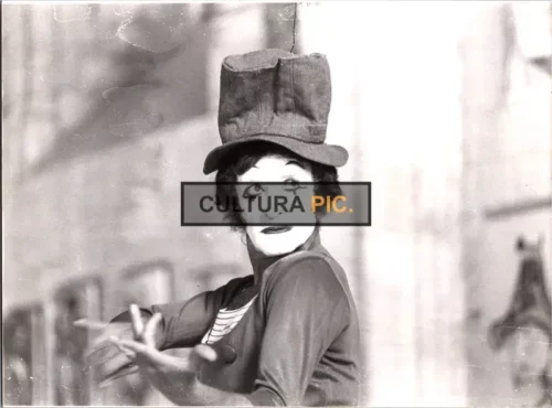 Vintage Original B&W Photo, Mime Artist Marcel Marceau, photo by Fructus - 1980