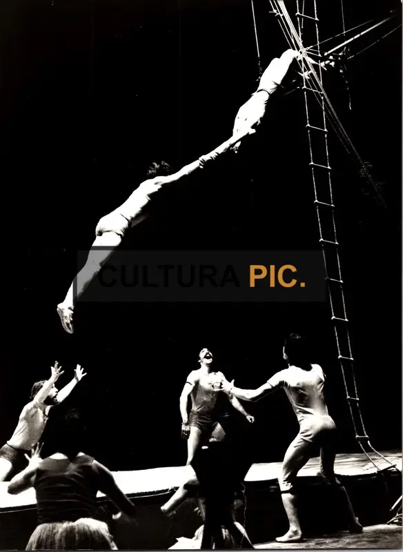 Vintage Original B&W Photo, The Imperial Circus, photo by Fructus - 1980