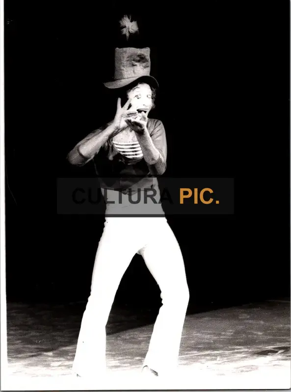 Vintage Original B&W Photo, Mime Artist Marcel Marceau, photo by Fructus - 1980