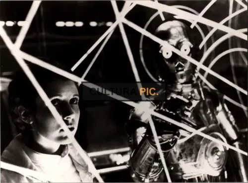 Vintage Original B&W Photo, Princess Leia & C-3PO in "Star Wars: Episode V - The Empire Strikes Back" by  Irvin Kershner - 1980