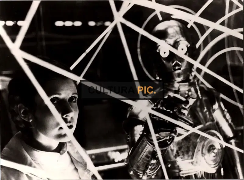 Vintage Original B&W Photo, Princess Leia & C-3PO in "Star Wars: Episode V - The Empire Strikes Back" by Irvin Kershner - 1980