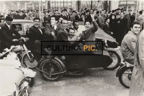 Vintage Original B&W Photo, "Sicilian Inventory" by Enzo Sellerio in 1961 Exhibition