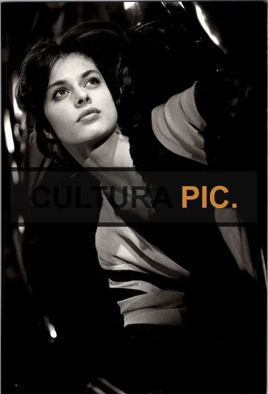 Vintage Original B&W Photo, Nastassja Kinski in "The Moon in the Gutter" by Jean-Jacques Beineix - 1983