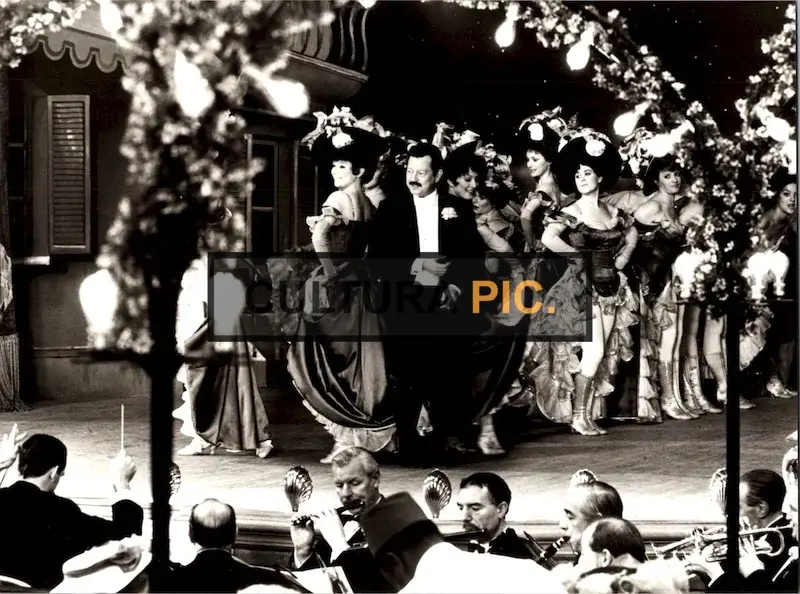 BW Set of 4 Photographies of Drama Film "Ragtime" Directed by: Milos Forman - 1981