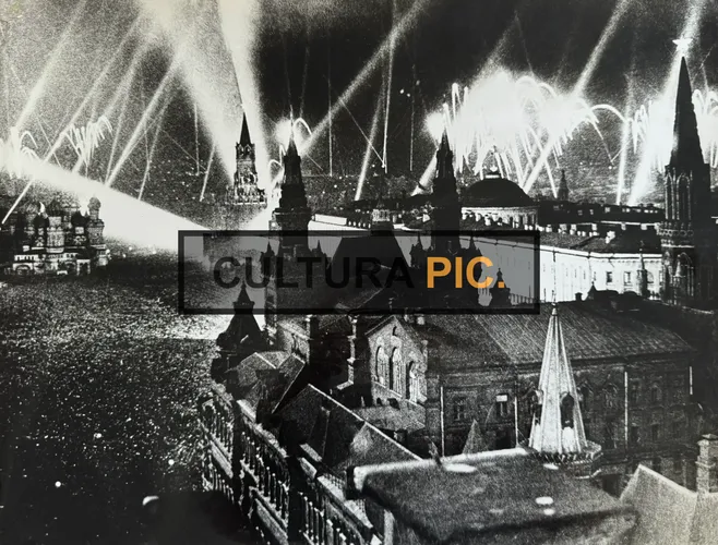 Vintage Original B&W Photo, the Soviet celebrating Victory Day on 9th of May - 1945
