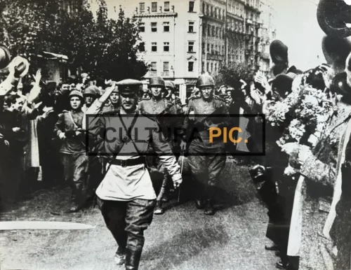 Vintage Original B&W Photo, the Red Army and the Partisans in 1944