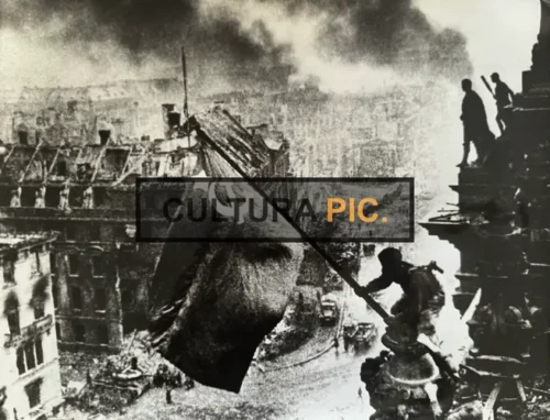 Vintage Original B&W Photo, Raising a Flag over the Reichstag, Photograph by Yevgeny Khaldei  in 1945