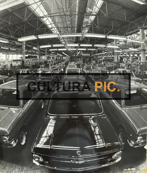 Vintage Original B&W Photo, ZAZ-966 Assembly Line URSS - 1966